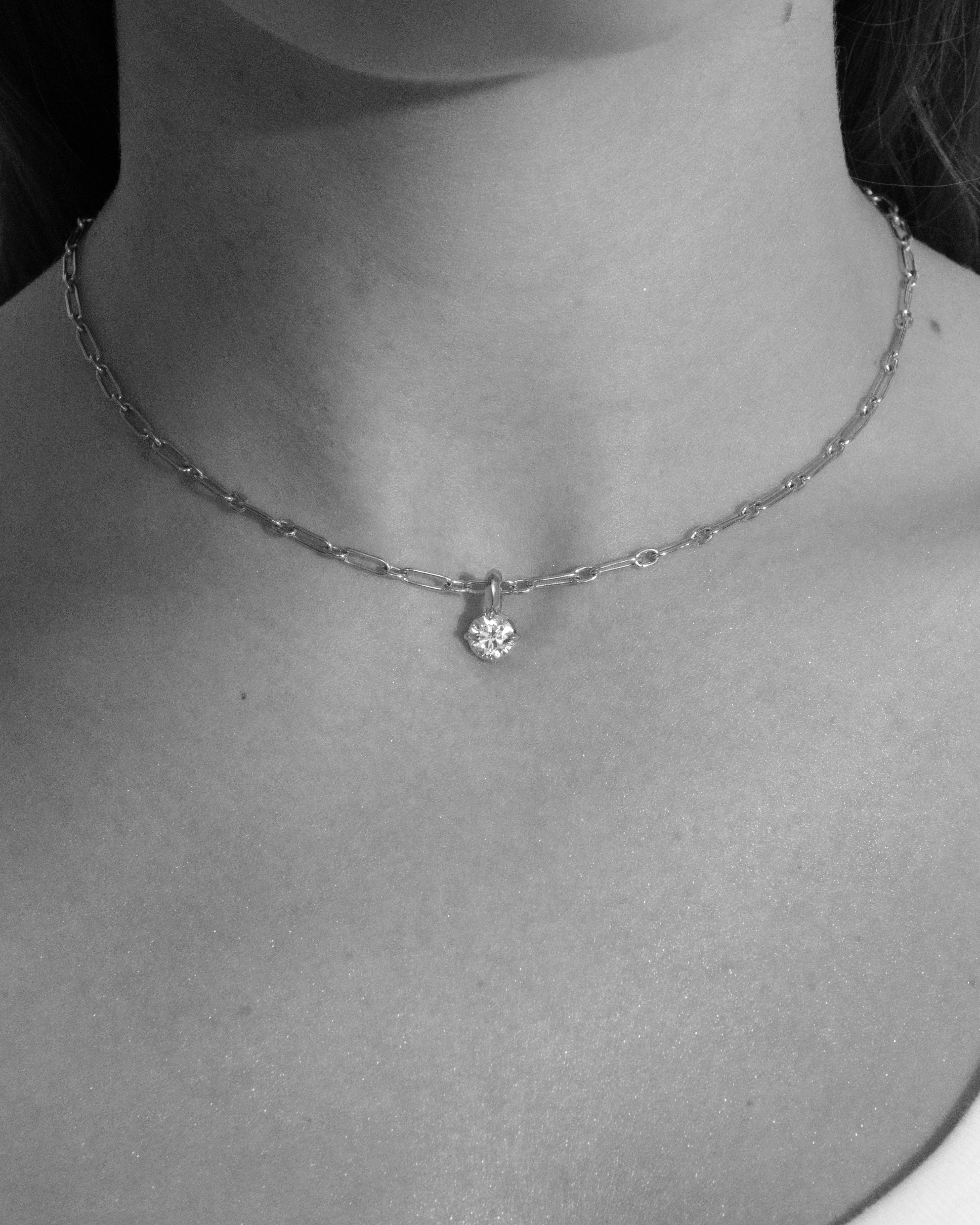 Boussole Necklace in White Gold - Round Diamond