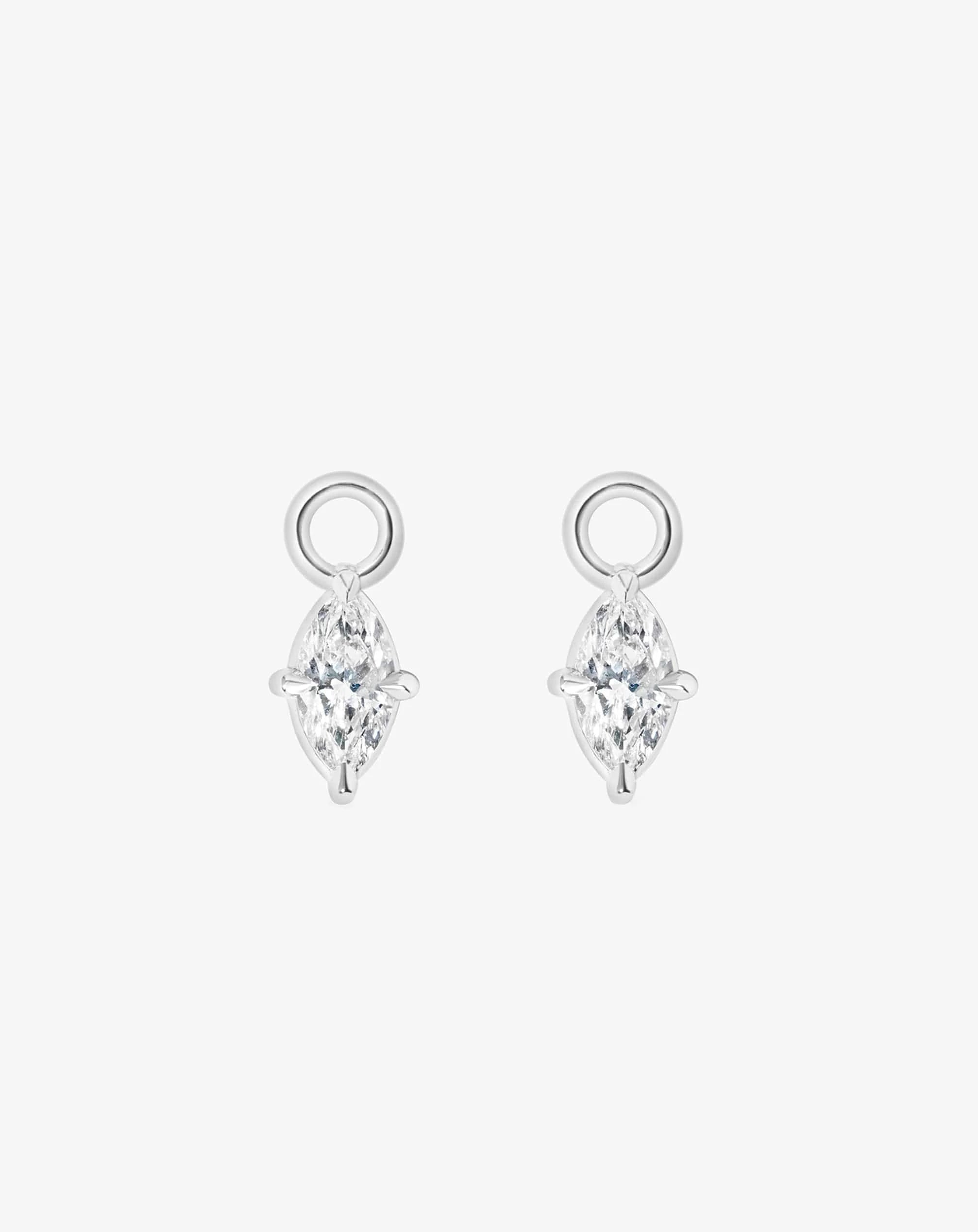 Boussole Huggie Charm in White Gold - Marquise Diamond