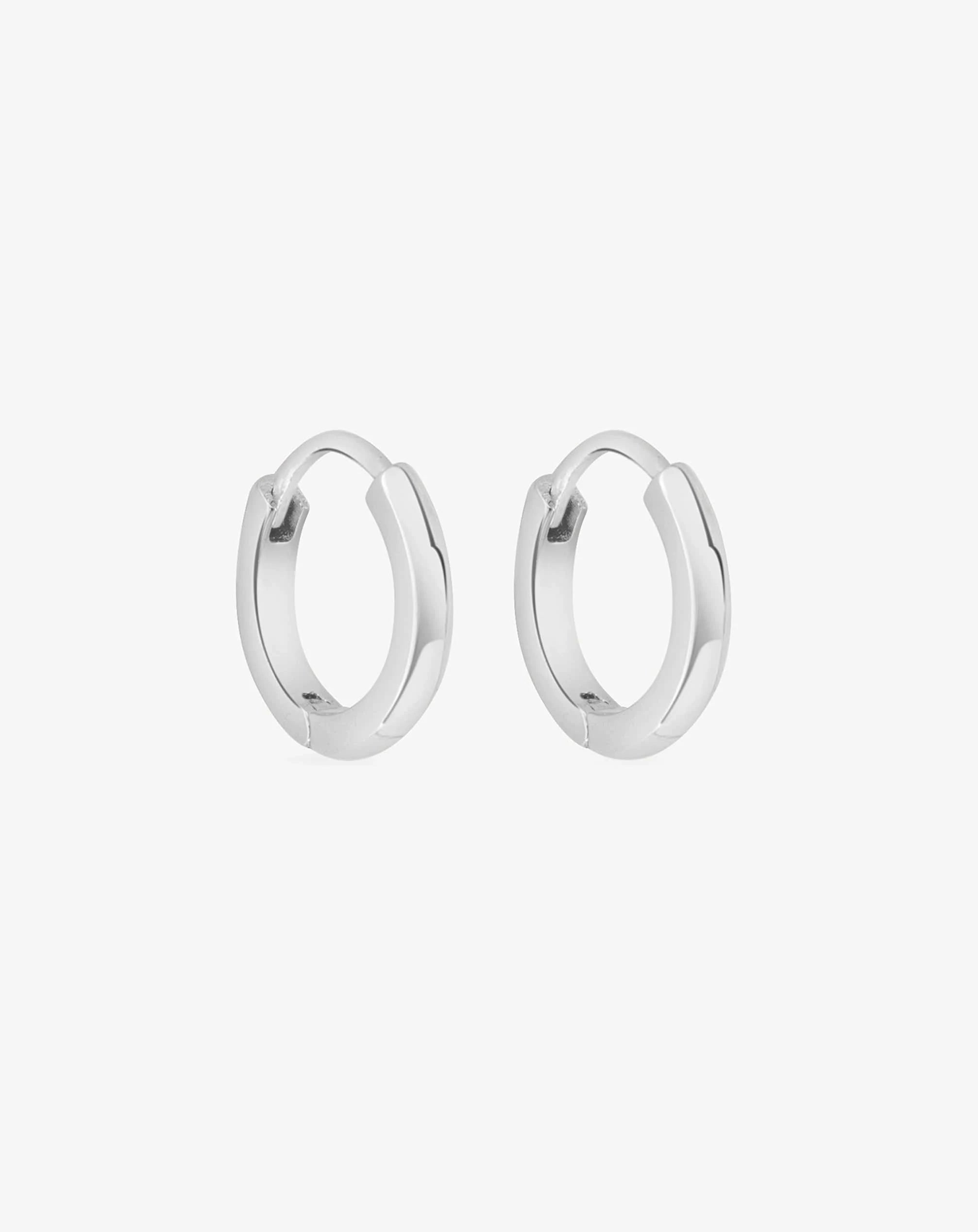 Classic Huggies in White Gold