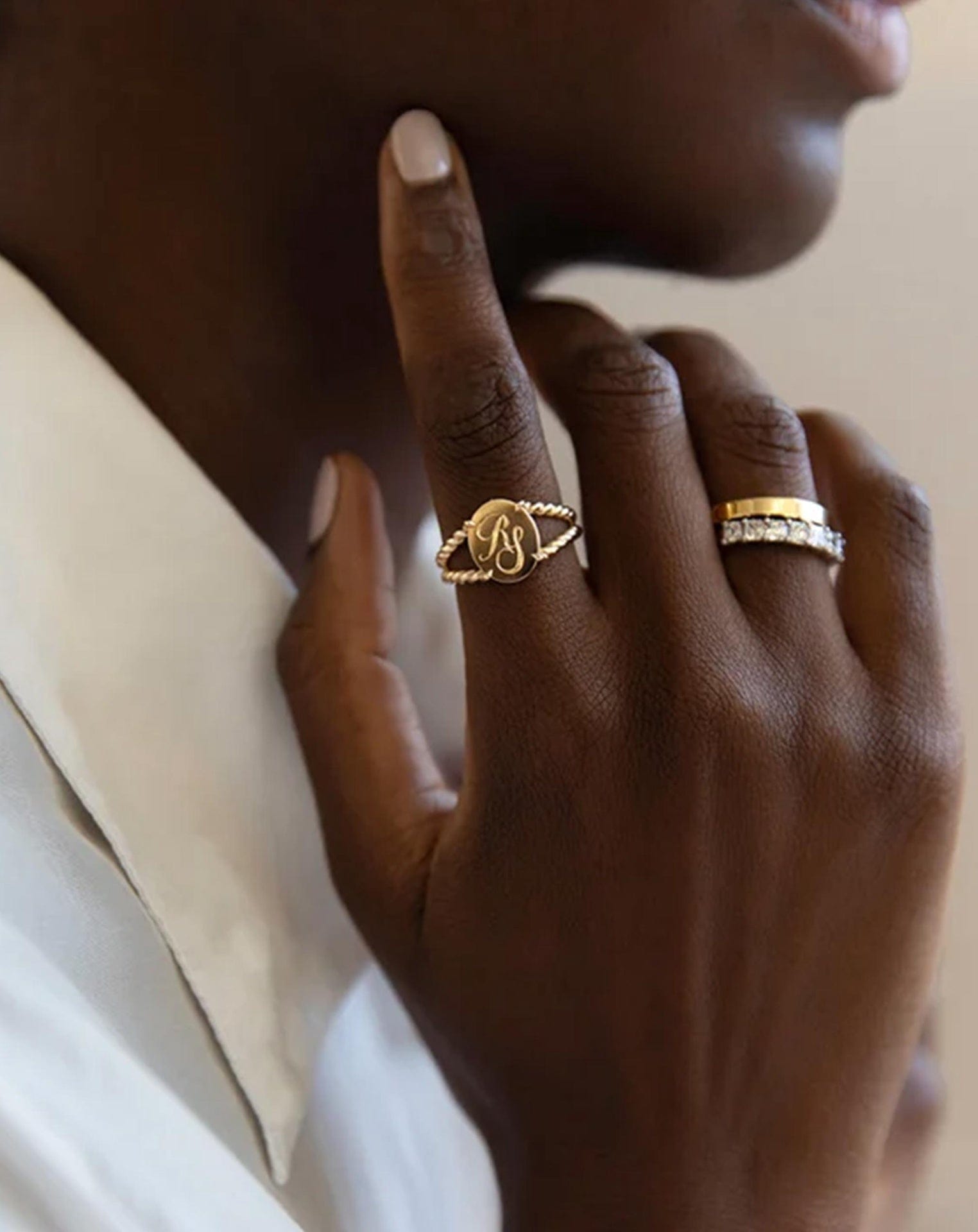 Knots Signet Ring Yellow Gold