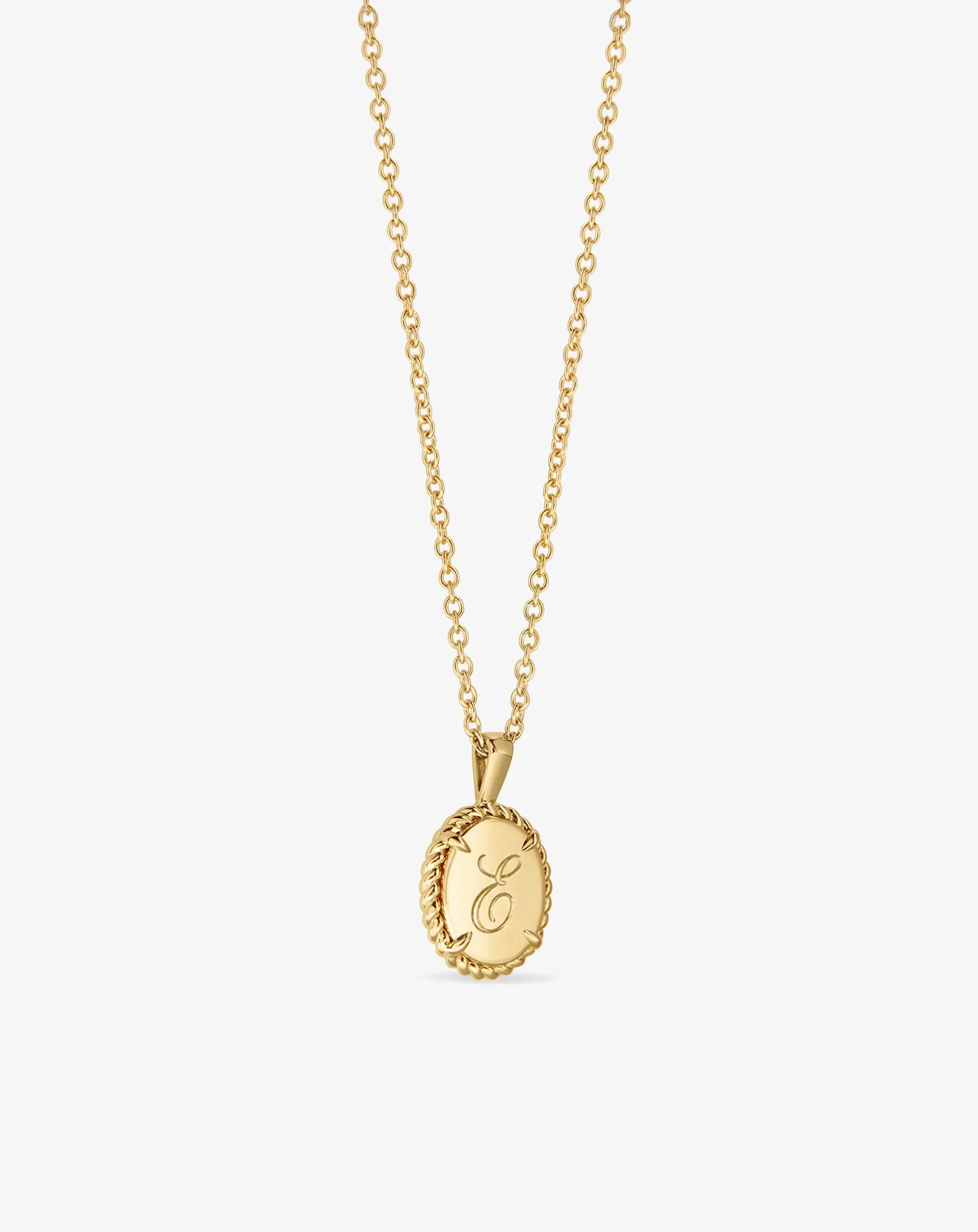 Knots Engraving Necklace