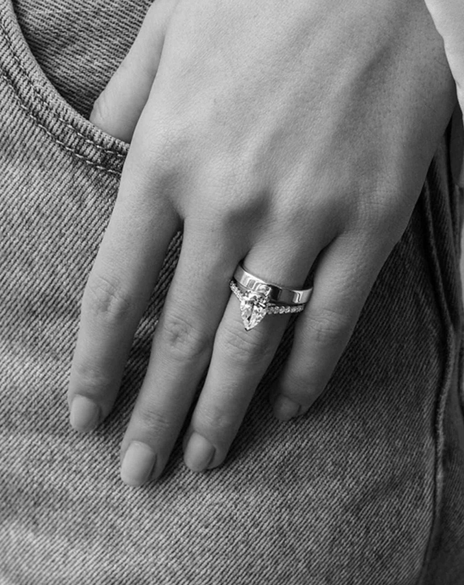 The Lyra Setting