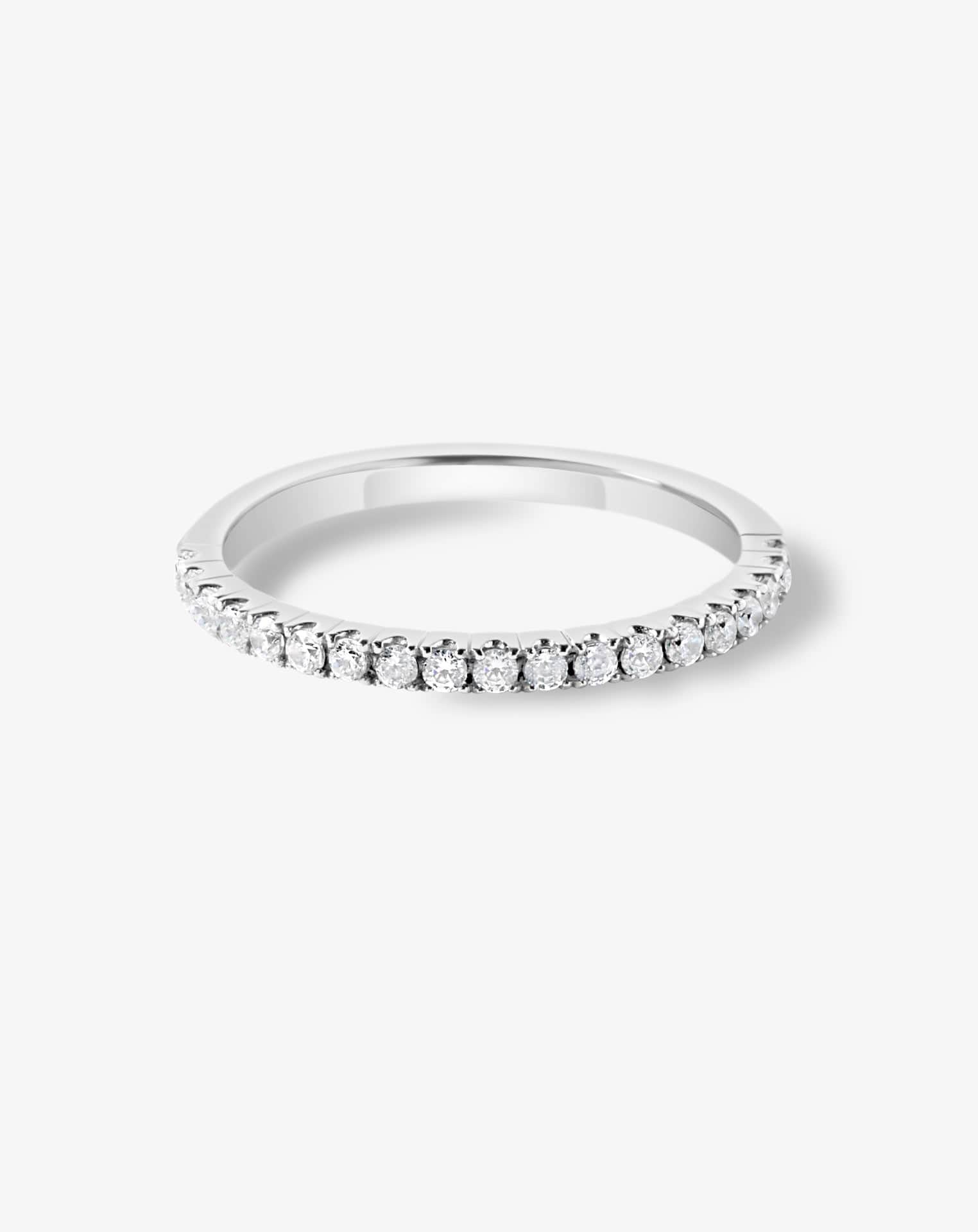Scallop Set Diamond Band