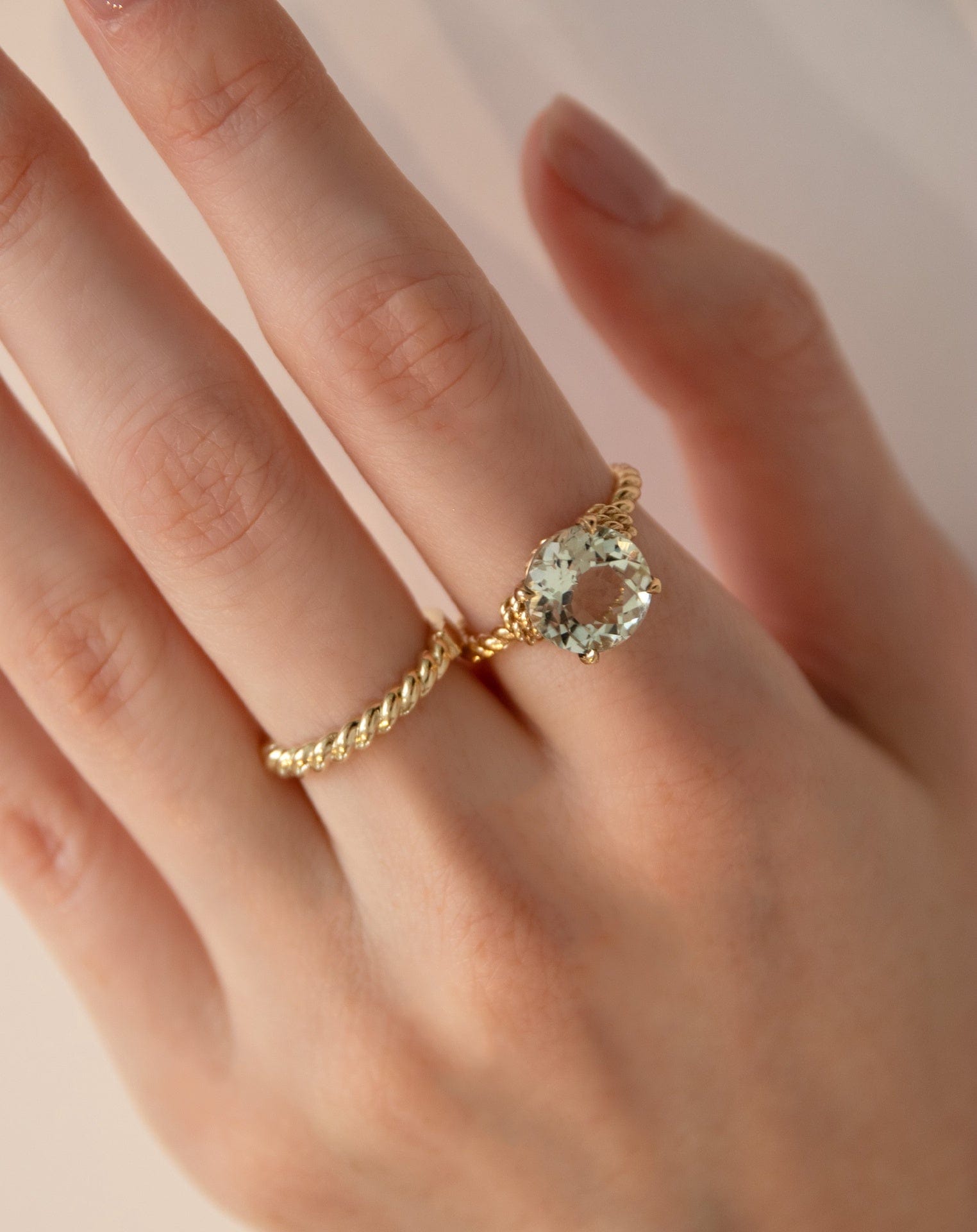 Mint Quartz Knots Ring Yellow Gold