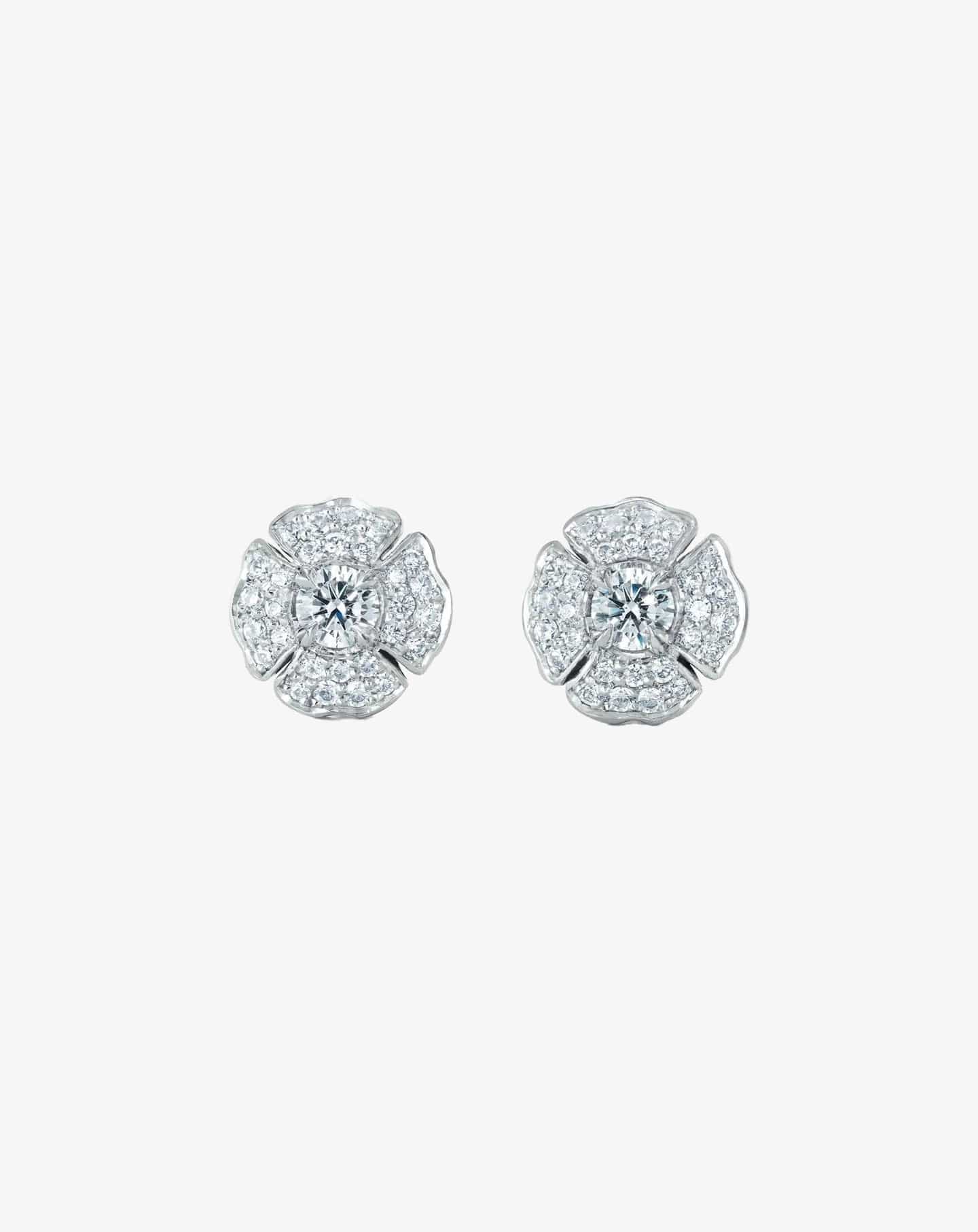 Romeo Flower Petit Pavé Earrings White Gold