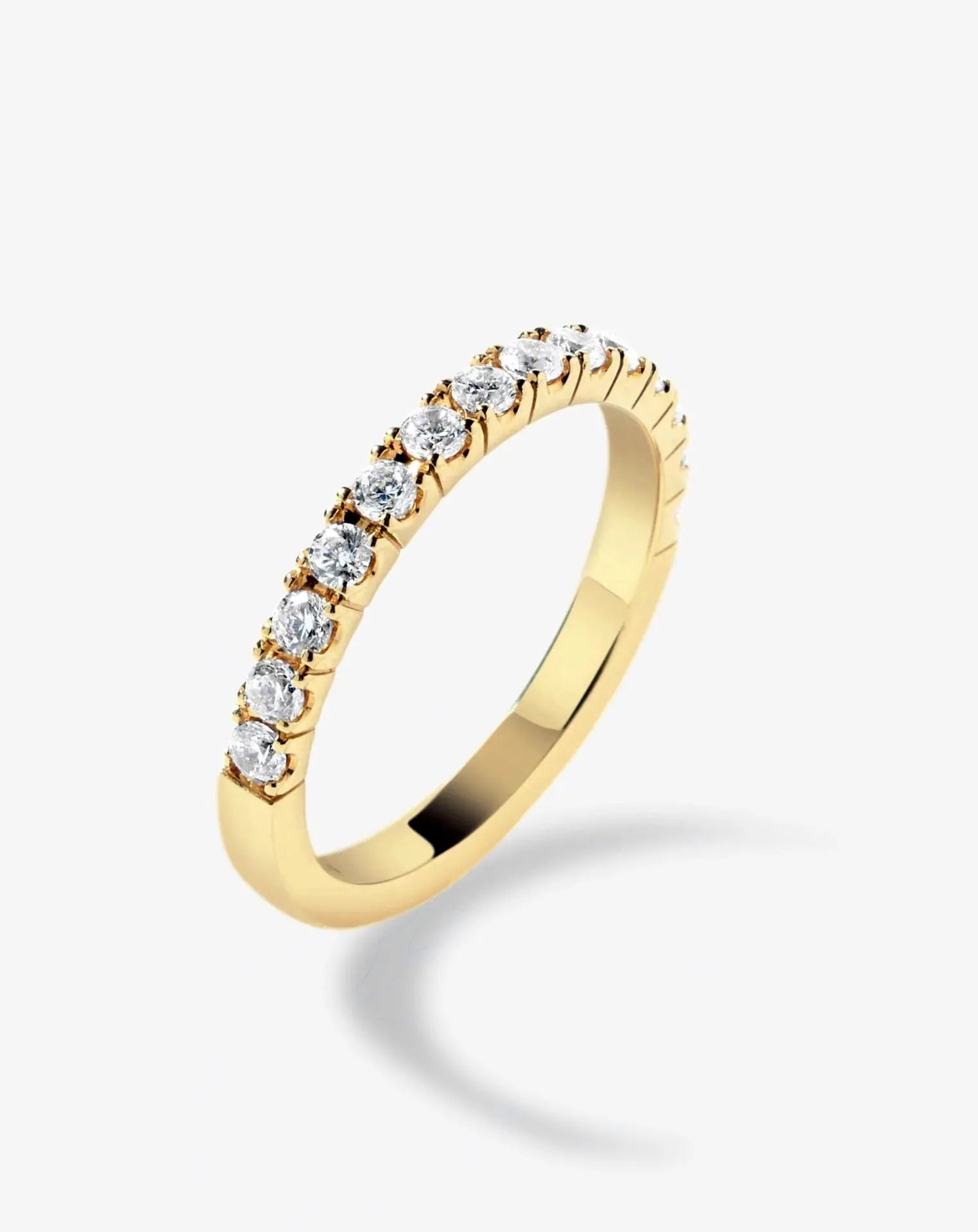 Scallop Set Diamond Band