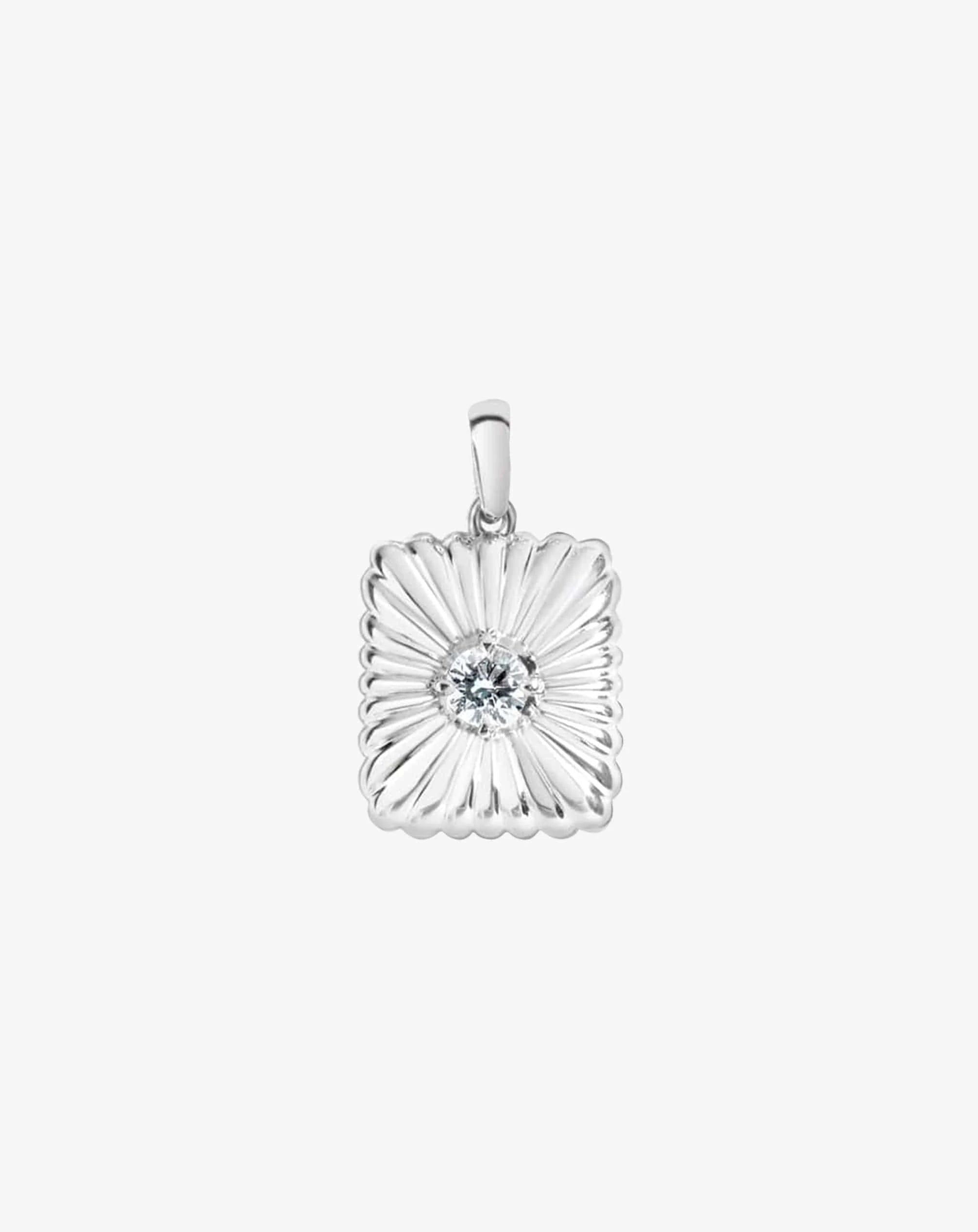 Boussole Medallion in White Gold